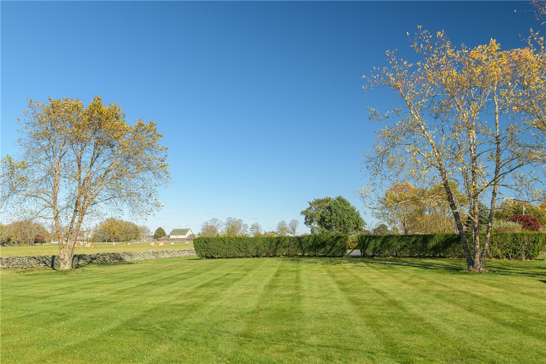 424 3rd Beach Road Middletown, RI 02842 - Photo 44 of 50