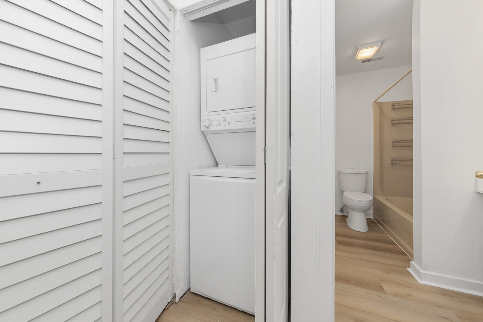 1420 Stonebridge Circle, Unit N3 Wheaton, IL 60189 - Photo 10 of 12 a view of bathroom with a toilet