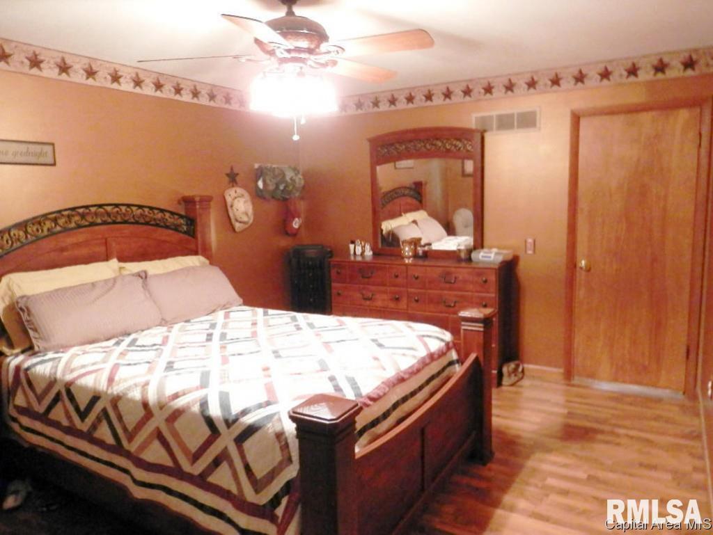 109 E Centre Rio, IL 61472 - Photo 27 of 35 Gallery Image 27