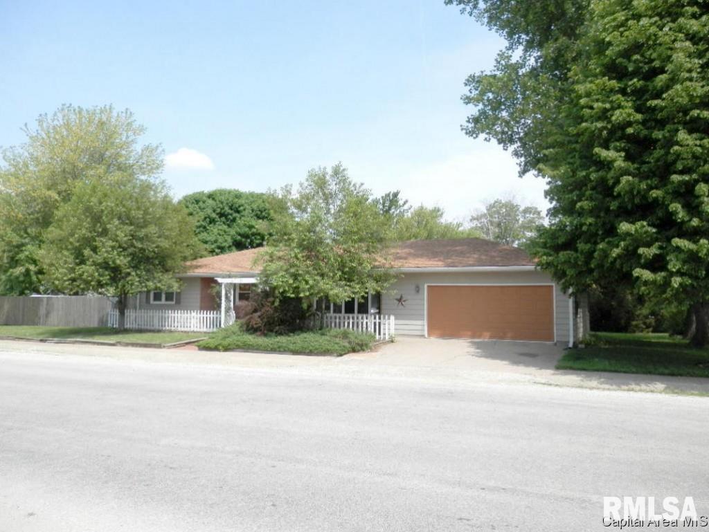 109 E Centre Rio, IL 61472 - Photo 5 of 35 Gallery Image 5