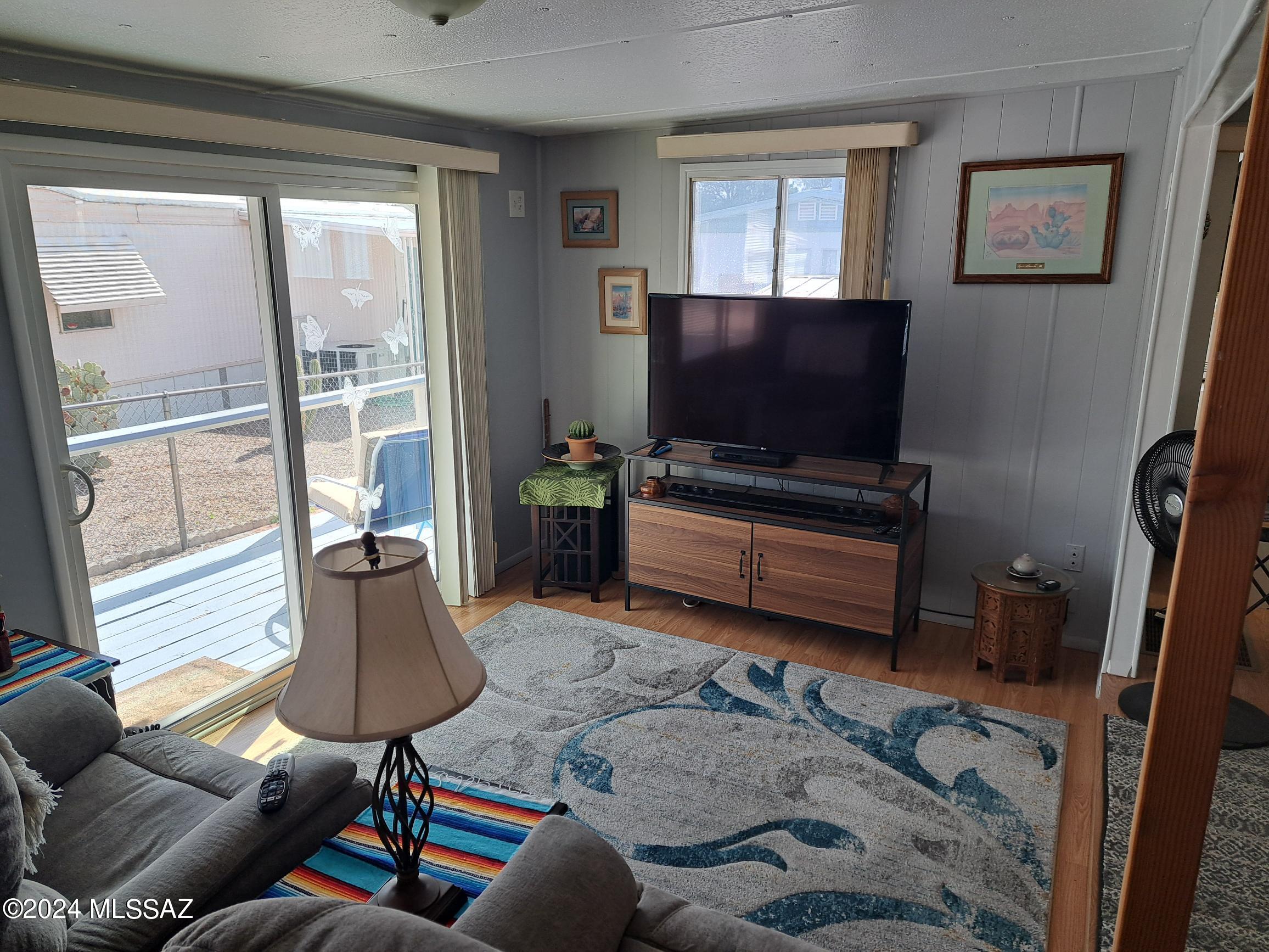 5425 West Box R Street Tucson, AZ 85713 - Photo 4 of 27 20240320_103127