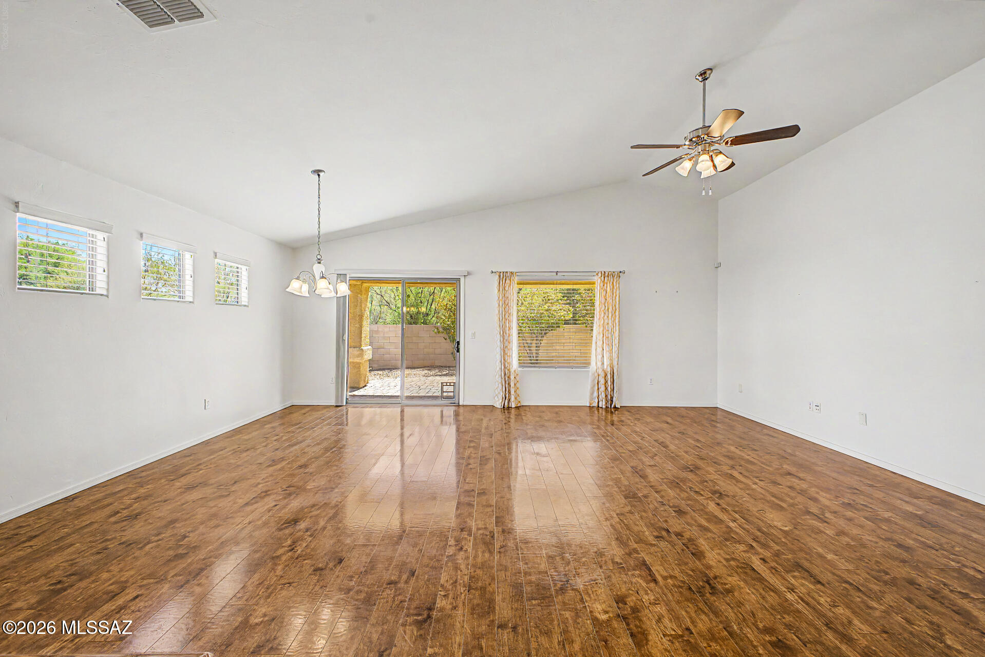 473 South Stone Bench Road Vail, AZ 85641 - Photo 10 of 37