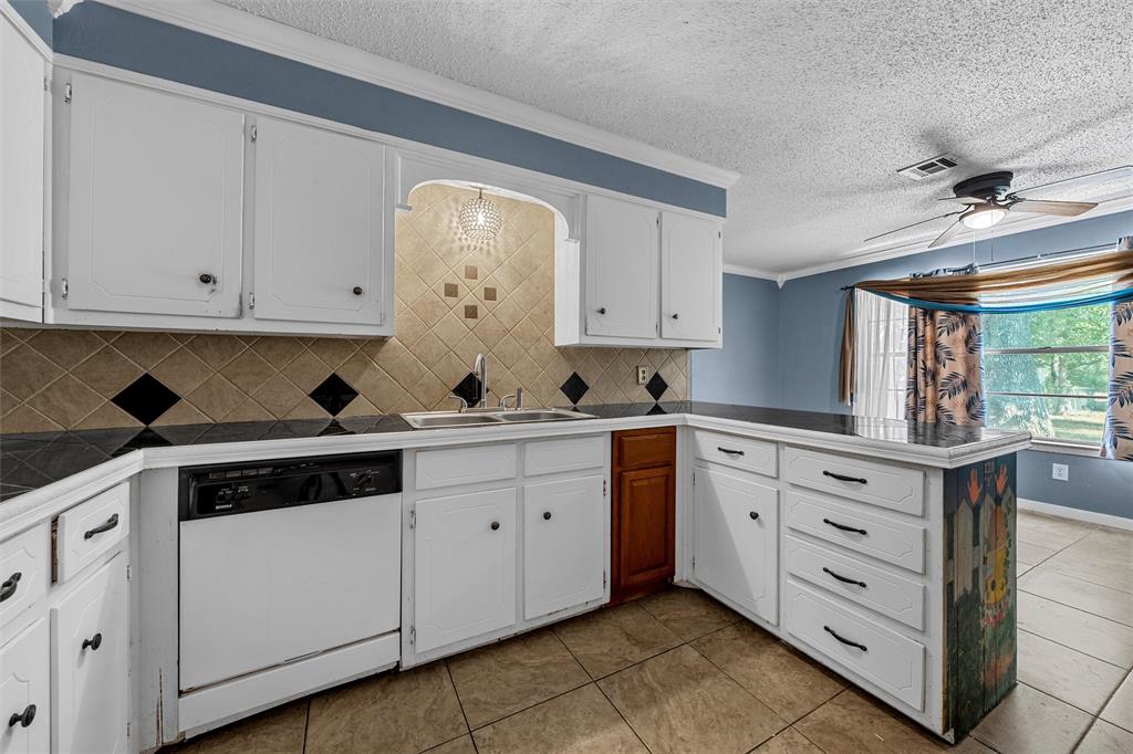 739 North Old Robinson Road Robinson, TX 76706 - Photo 11 of 40 Gallery Image 11