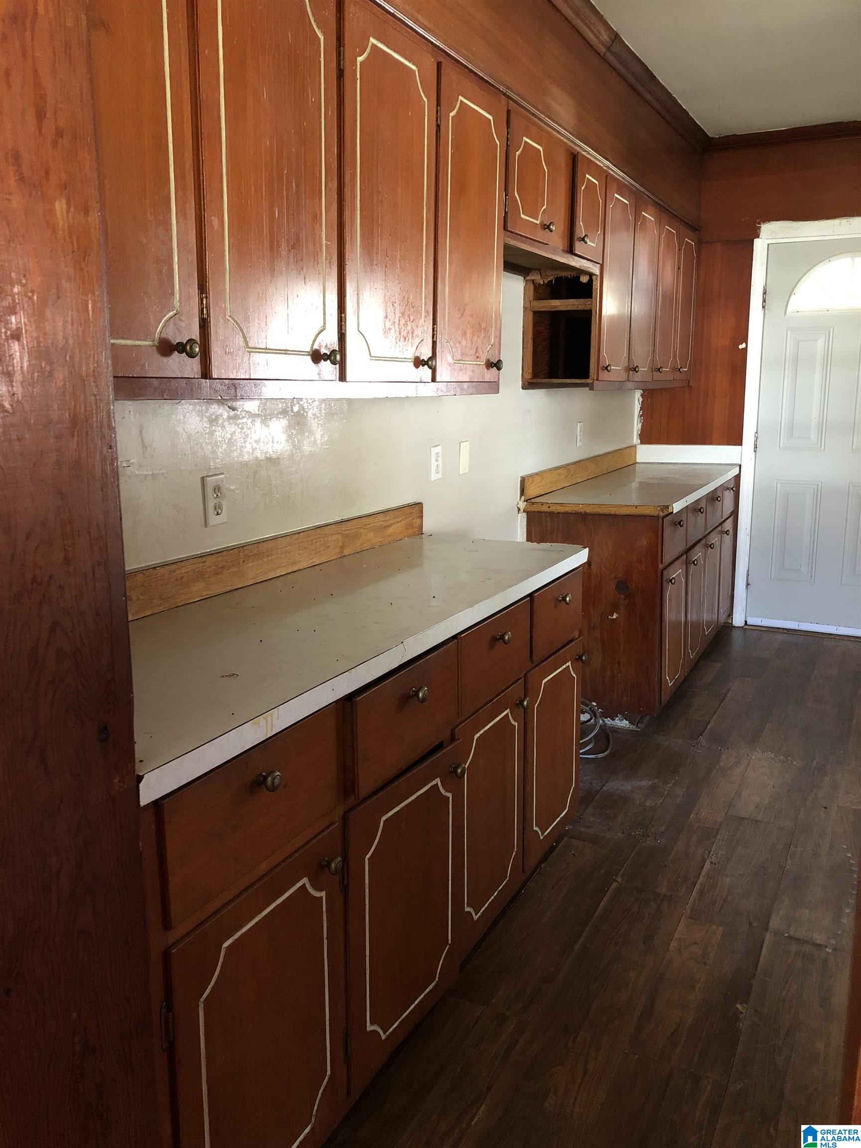 402 Elm Street Southwest Bessemer, AL 35022 - Photo 26 of 48