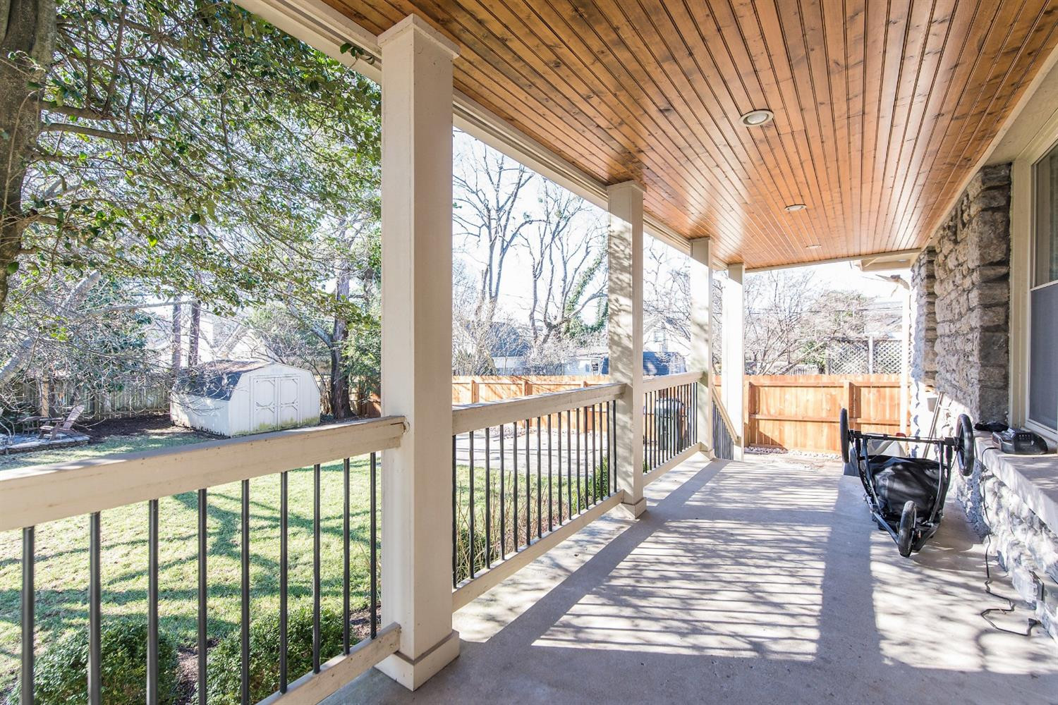 1410 Cochran Road Lexington, KY 40502 - Photo 31 of 36 Photo 31