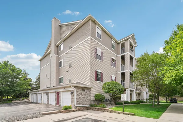 $248,100 | 12761 College View Drive, Unit 201, Eden Prairie, MN 55347
