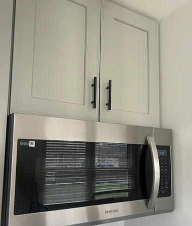 $2,750 | 230 Delaware Drive, Bolingbrook, IL 60440