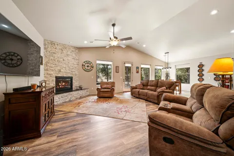 $609,000 | 3160 North Eagle Landing Road, Show Low, AZ 85901