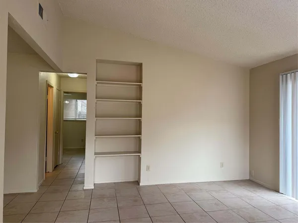 $1,295 | 900 Sirocco Drive, Unit B, Austin, TX 78745