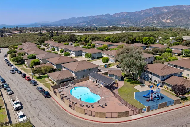 $685,000 | 5946 Hickory Street, Unit 2, Carpinteria, CA 93013