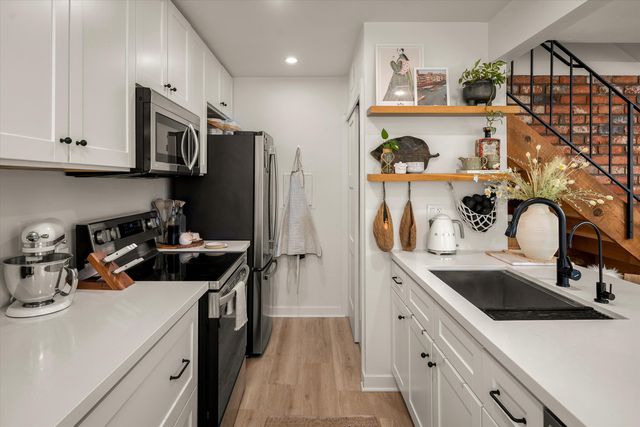 $685,000 | 5946 Hickory Street, Unit 2, Carpinteria, CA 93013