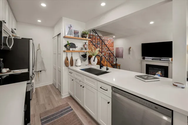 $685,000 | 5946 Hickory Street, Unit 2, Carpinteria, CA 93013