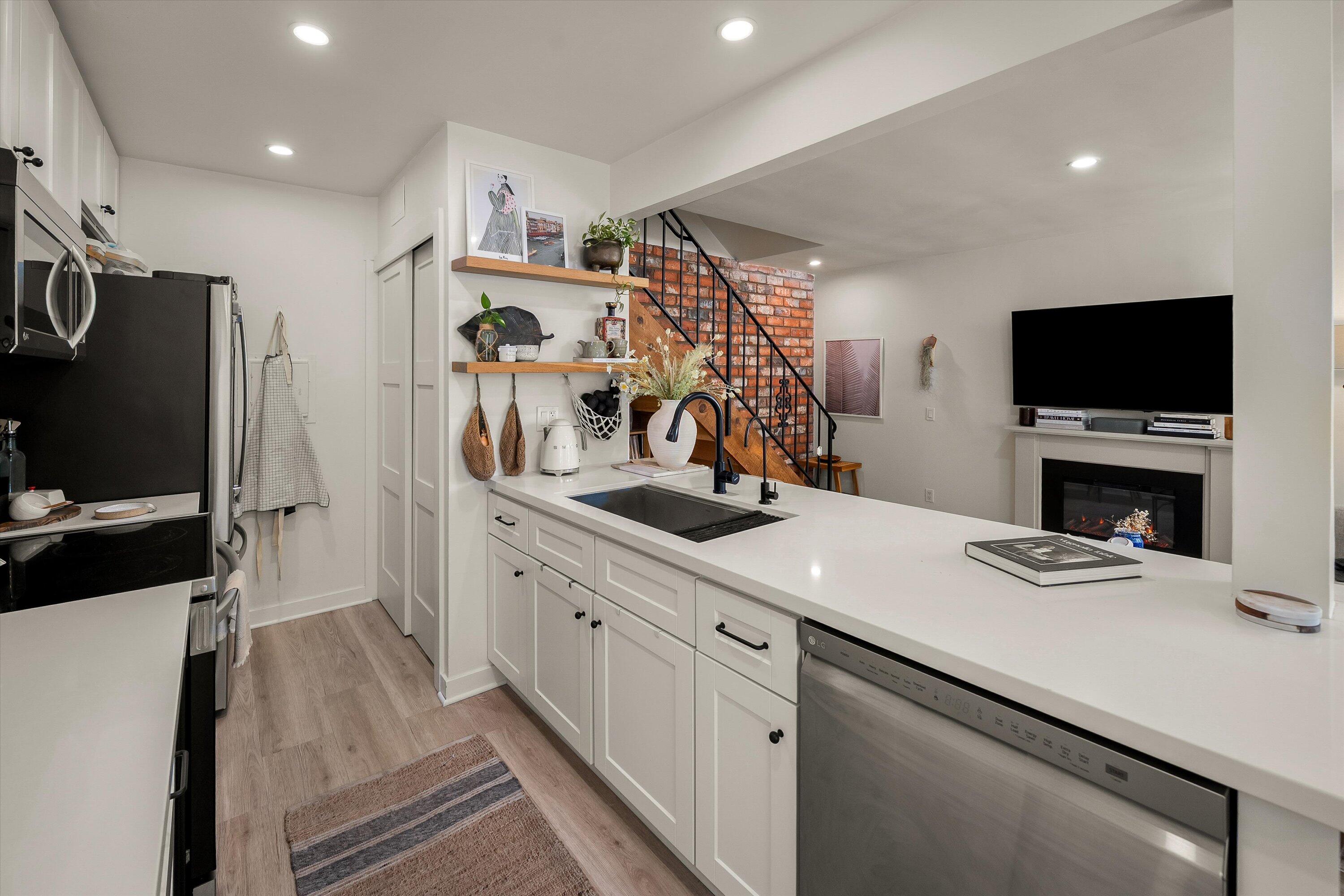 5946 Hickory Street, Unit 2 Carpinteria, CA 93013 - Photo 9 of 25 Remodeled Kitchen