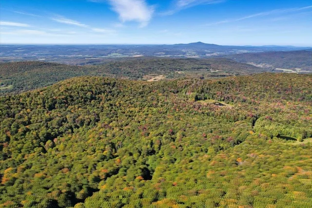 $125,900 | 912 Deer Run Lane, Enosburg Falls, VT 05450