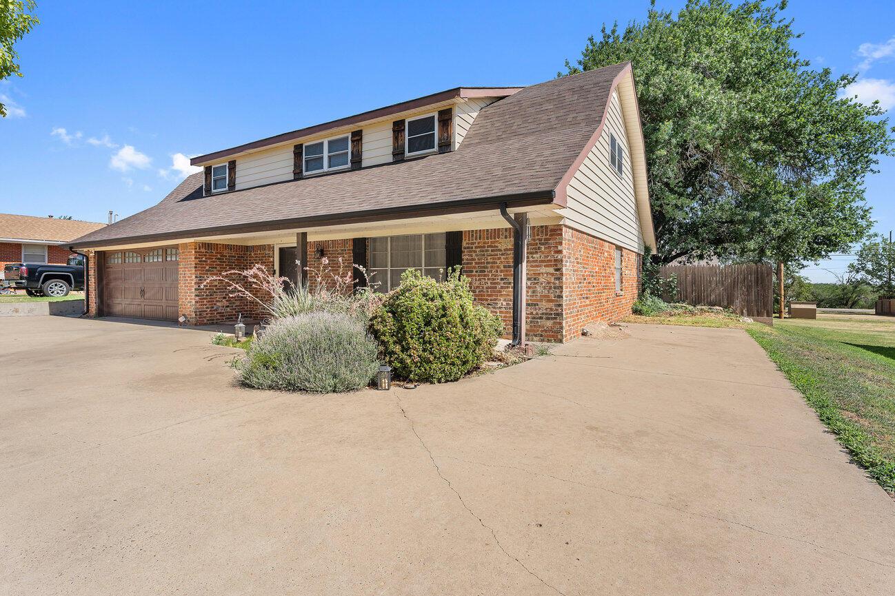 205 Houston Street Borger, TX 79007 - Photo 2 of 57 Front-6