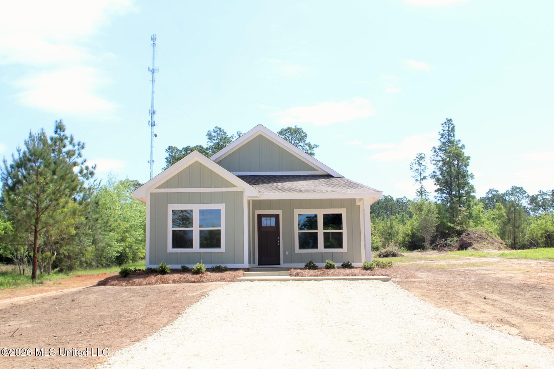 139 Jones Road Lucedale, MS 39452 - Photo 1 of 27 IMG_3431
