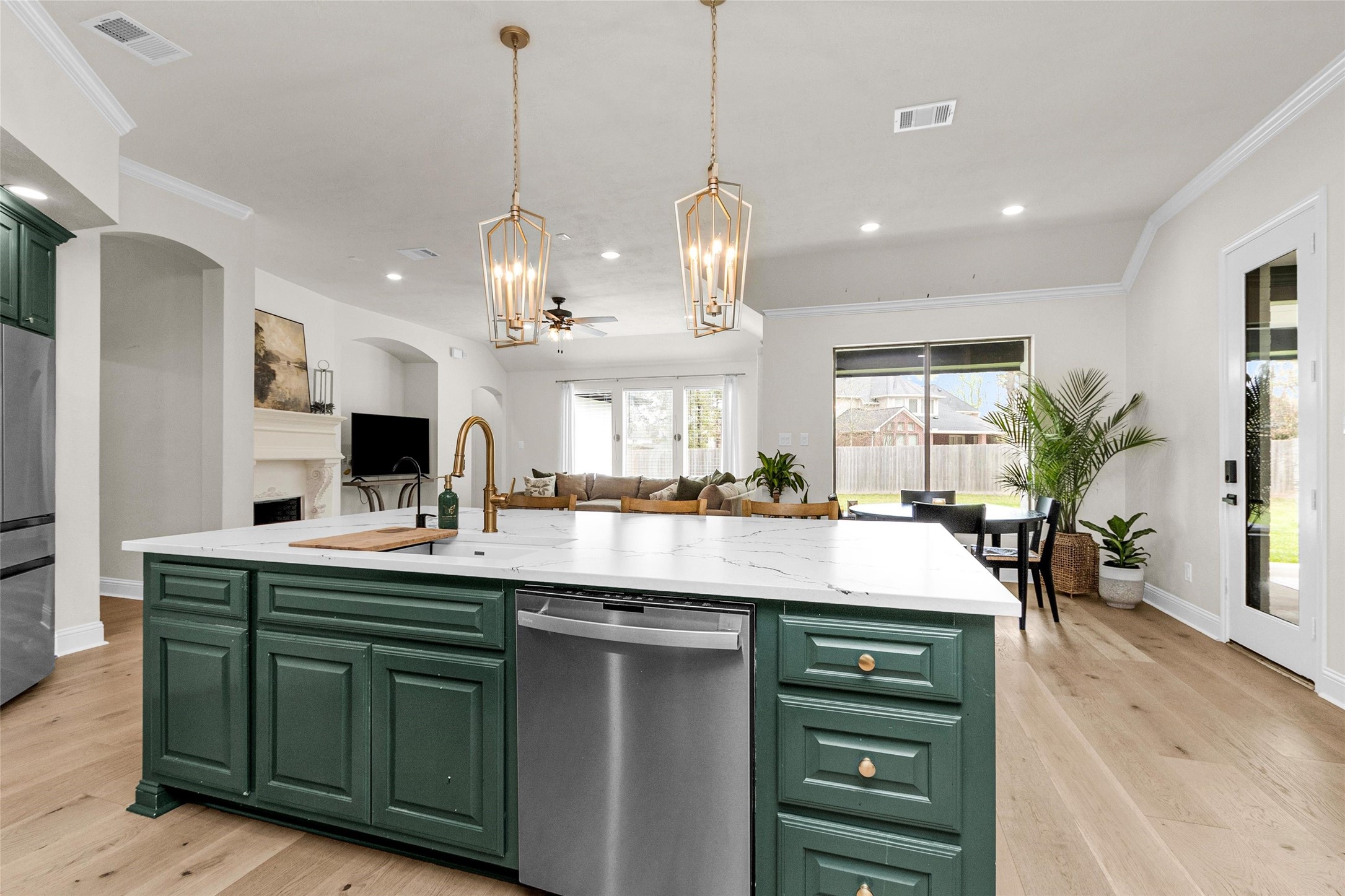 10004 Summer Ridge Lane Conroe, TX 77302 - Photo 18 of 50