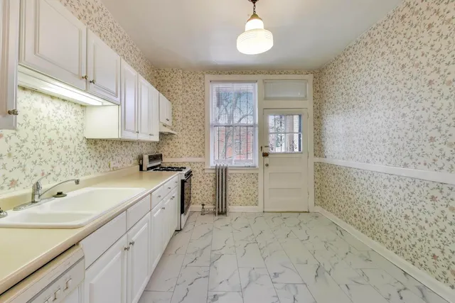 $235,000 | 5008 South Dorchester Avenue, Unit 3, Chicago, IL 60615