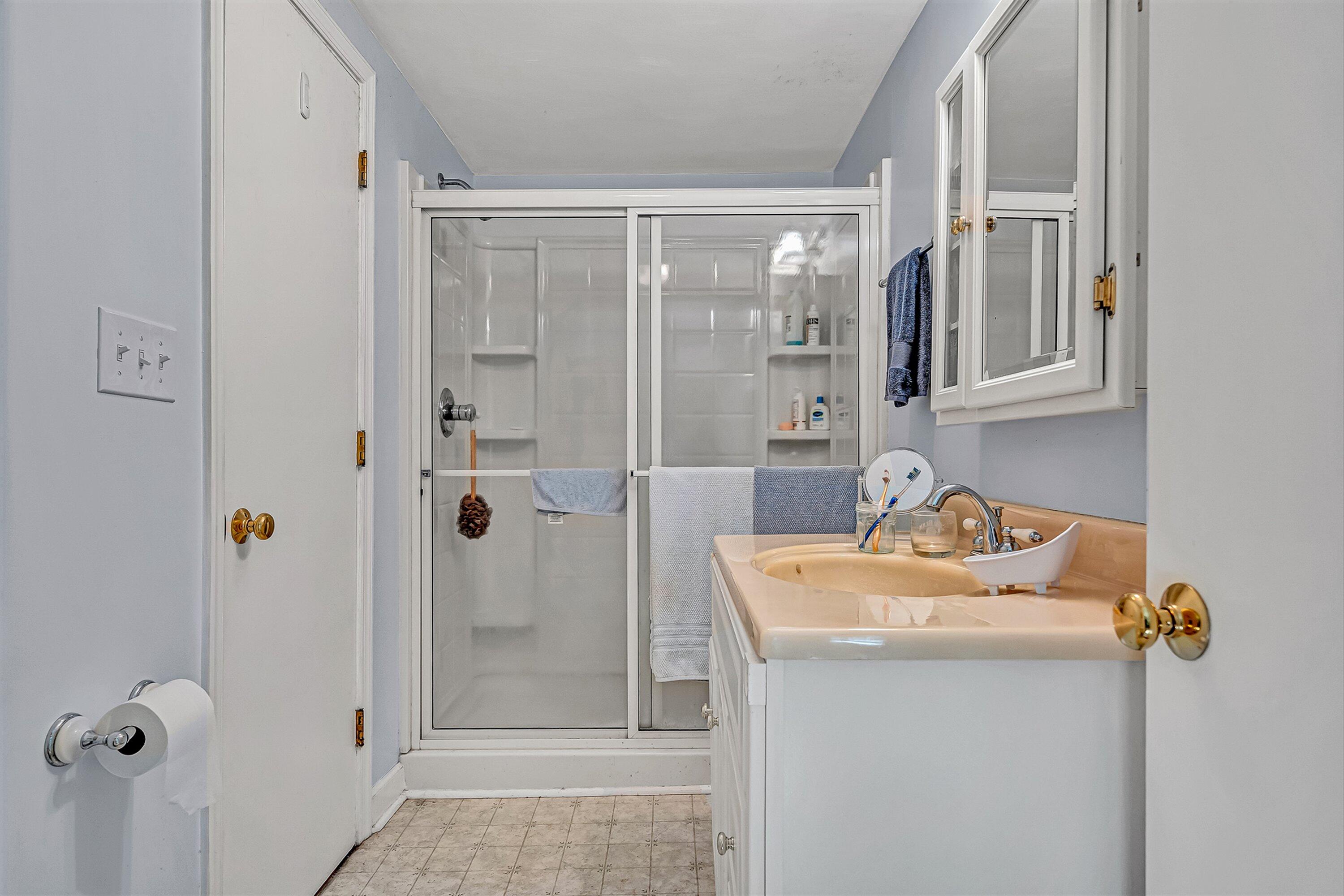 1220 Holley Ridge Road Henry, VA 24102 - Photo 31 of 69 31-VM-01554