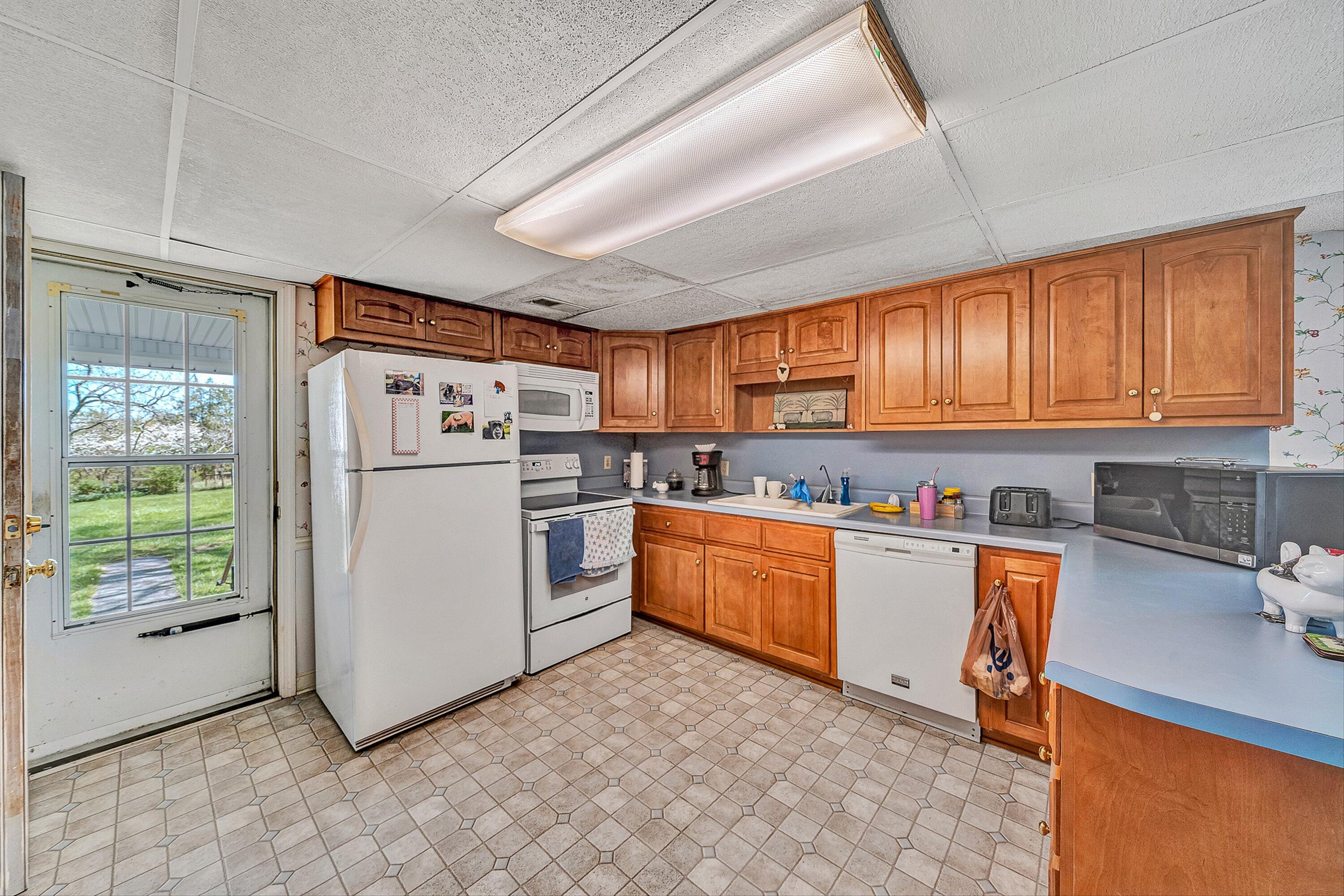 1220 Holley Ridge Road Henry, VA 24102 - Photo 9 of 69 09-VM-01485