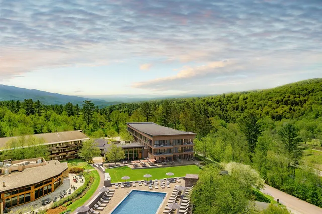 $1,100,000 | 199 Topnotch Drive, Unit TBD, Stowe, VT 05672