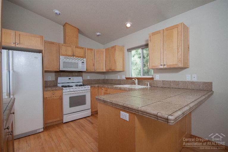 1729 Northeast Carson Way Bend, OR 97701 - Photo 6 of 24 Additional Photo