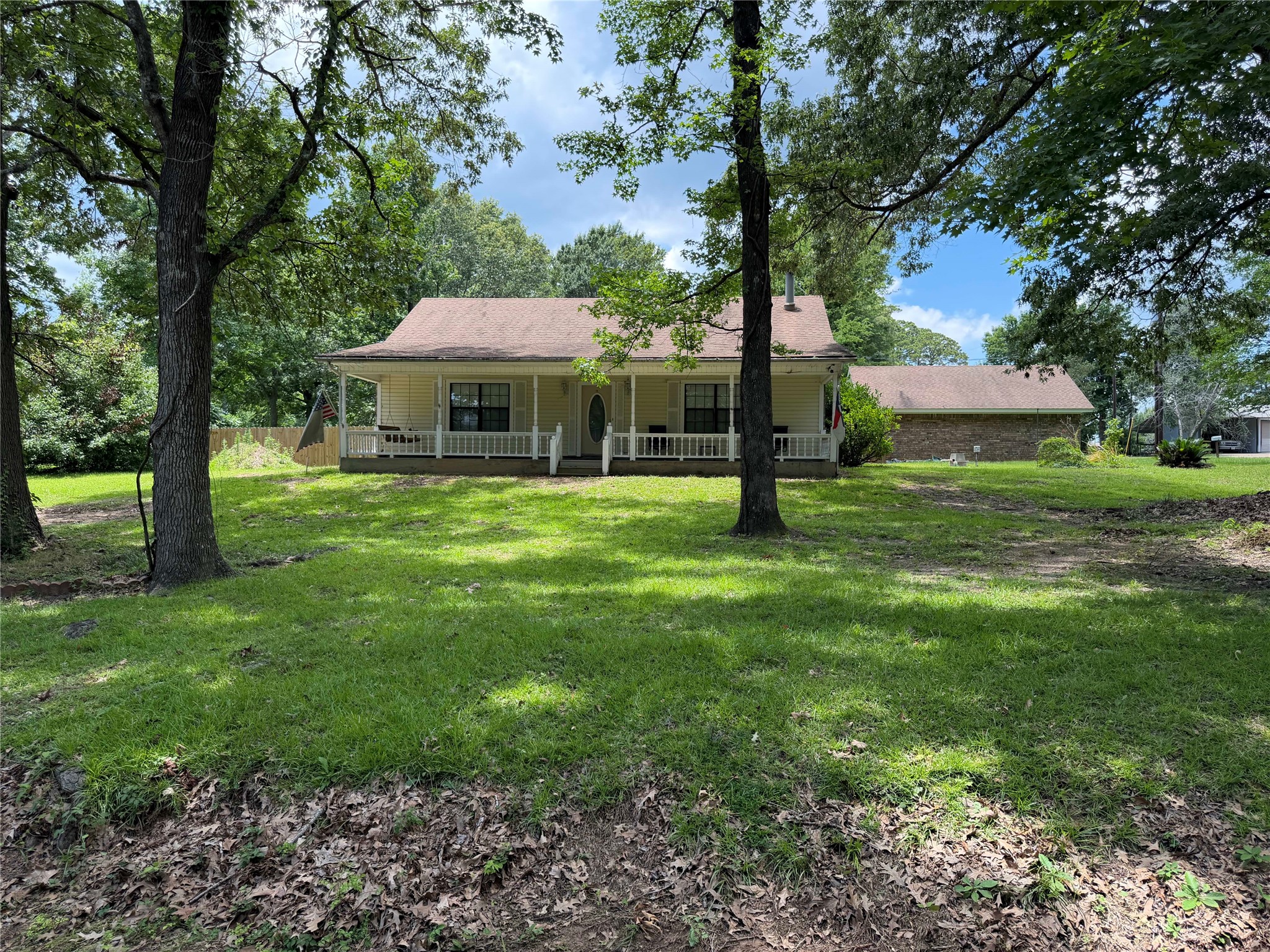 175 Confederate Loop Hemphill, TX 75948 - Photo 1 of 27