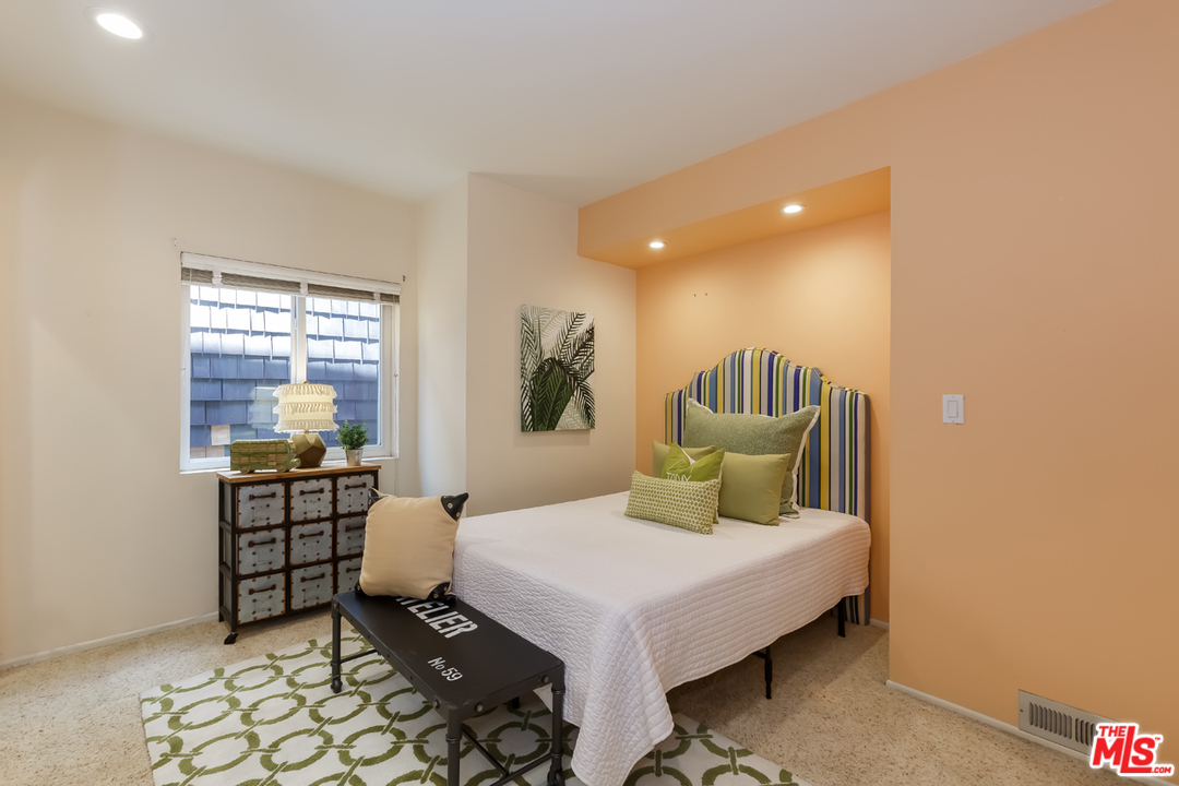 6627 Esplanade Playa del Rey, CA 90293 - Photo 12 of 38