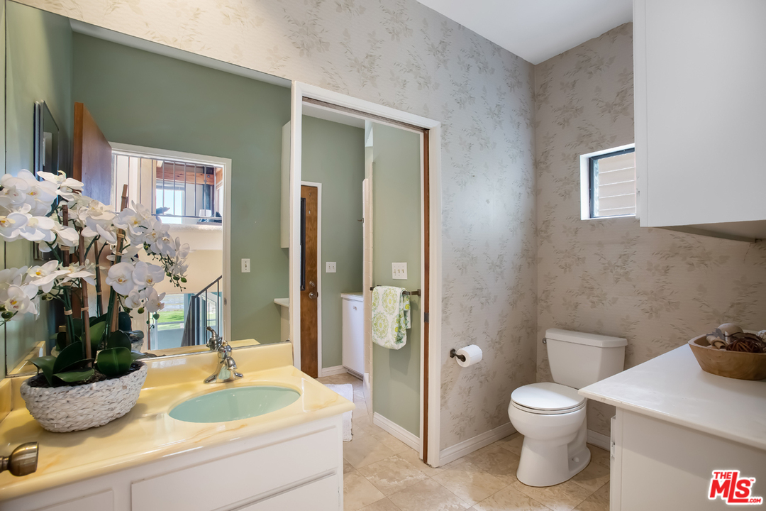 6627 Esplanade Playa del Rey, CA 90293 - Photo 14 of 38