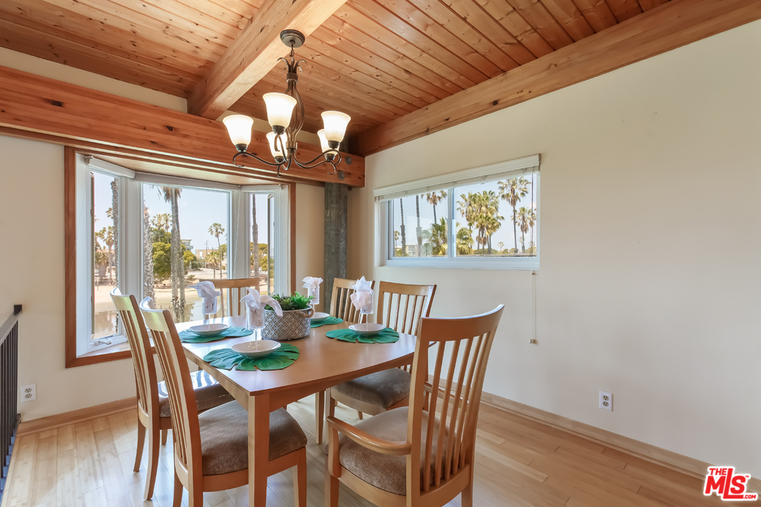 6627 Esplanade Playa del Rey, CA 90293 - Photo 19 of 38