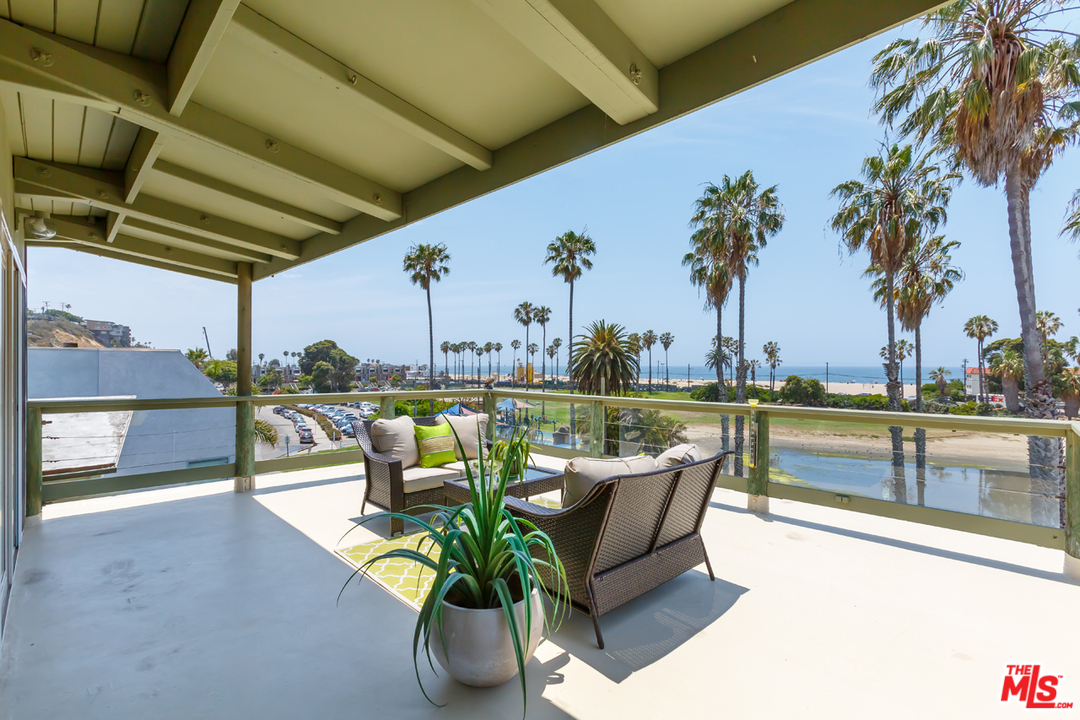 6627 Esplanade Playa del Rey, CA 90293 - Photo 31 of 38