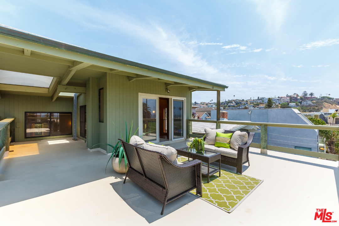 6627 Esplanade Playa del Rey, CA 90293 - Photo 32 of 38