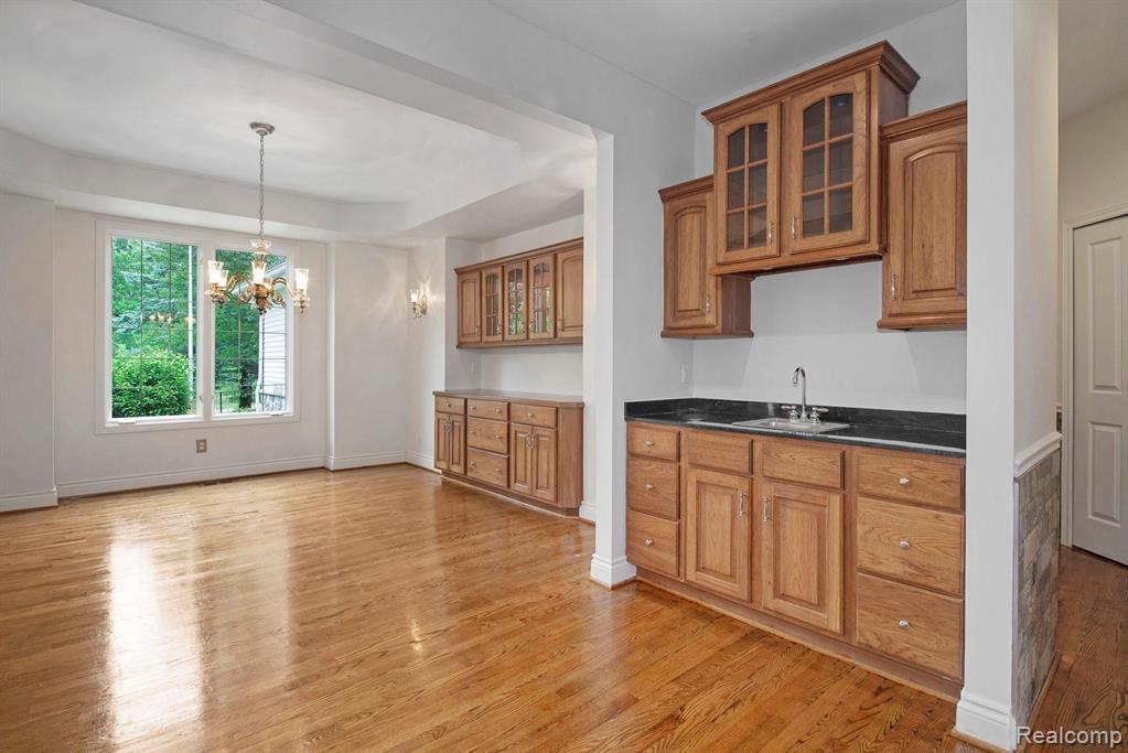 4400 Cedar Lake Road Howell, MI 48843 - Photo 7 of 49
