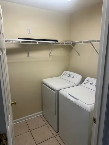 $1,500 | 1350 Castelnau Court, Unit C, Tallahassee, FL 32301