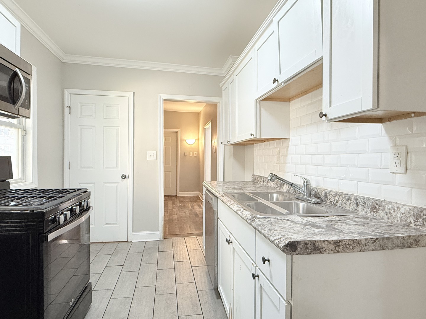 12210 South Normal Avenue Chicago, IL 60628 - Photo 6 of 22