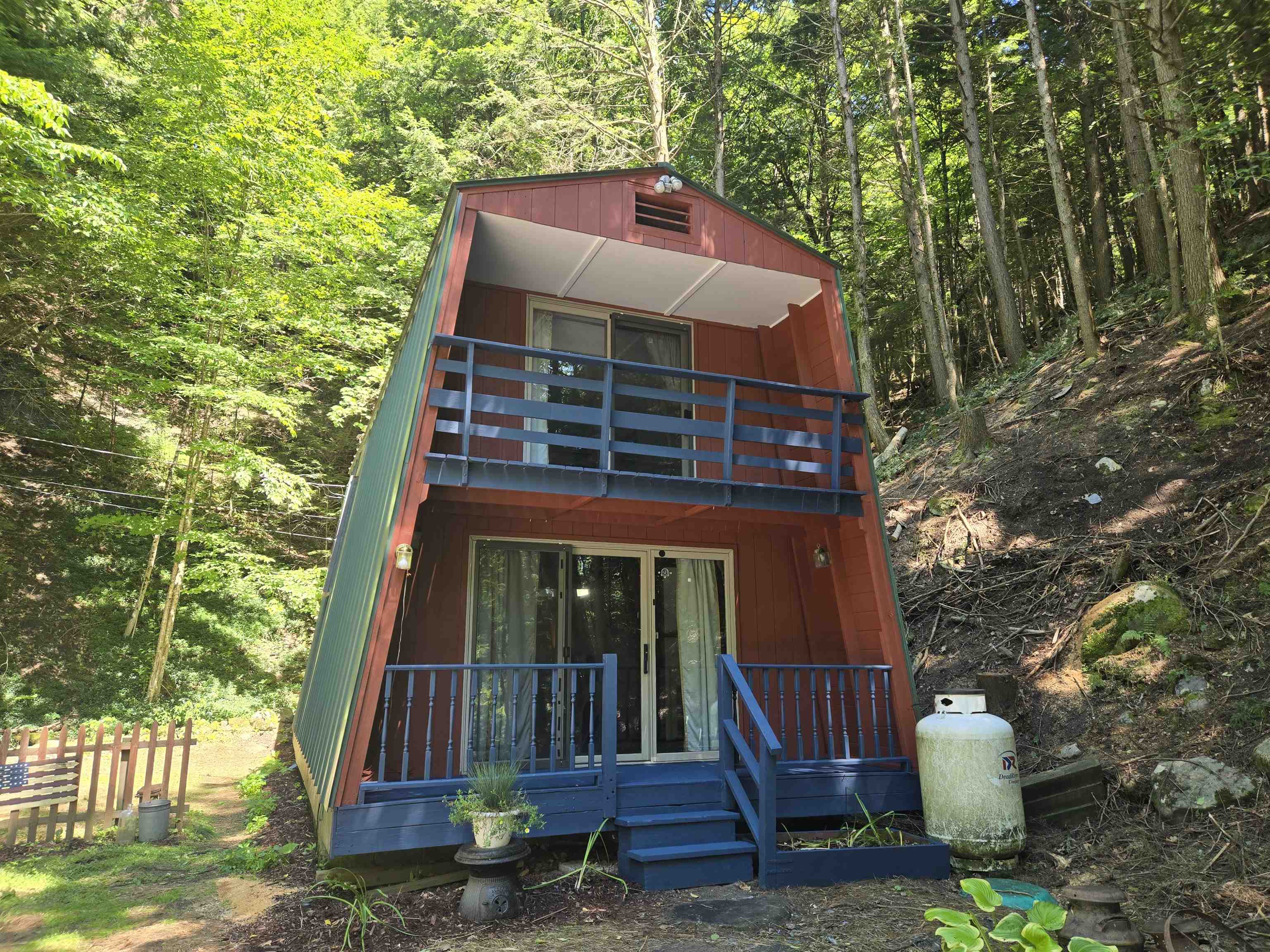 389 Dothan Road Hartford, VT 05001 - Photo 1 of 23 Gallery Image 1