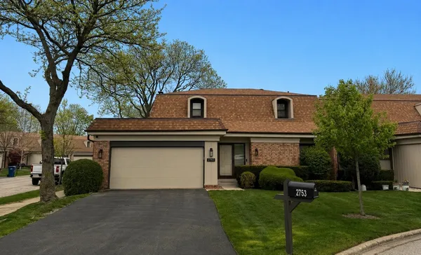 $595,000 | 2753 Wilshire Lane, Northbrook, IL 60062