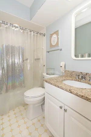 $595,000 | 2753 Wilshire Lane, Northbrook, IL 60062