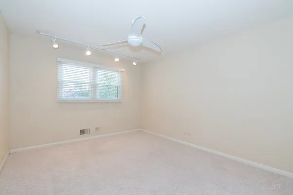 $595,000 | 2753 Wilshire Lane, Northbrook, IL 60062