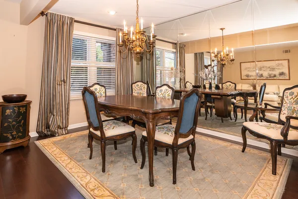 $595,000 | 2753 Wilshire Lane, Northbrook, IL 60062