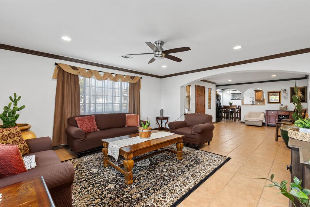 731 Teaberry Street Encinitas, CA 92024 - Photo 8 of 34