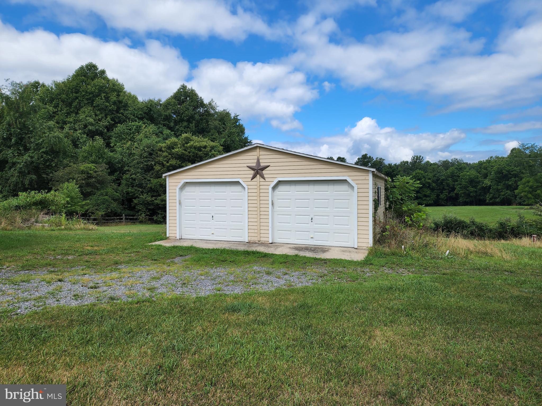 224 Spring Drive Berkeley Springs, WV 25411 - Photo 9 of 12