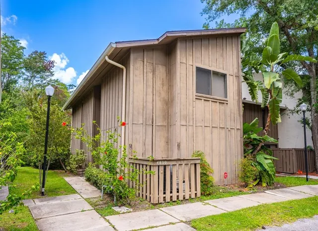 $225,000 | 4830 Pebble Beach Drive, Unit B, Orlando, FL 32811