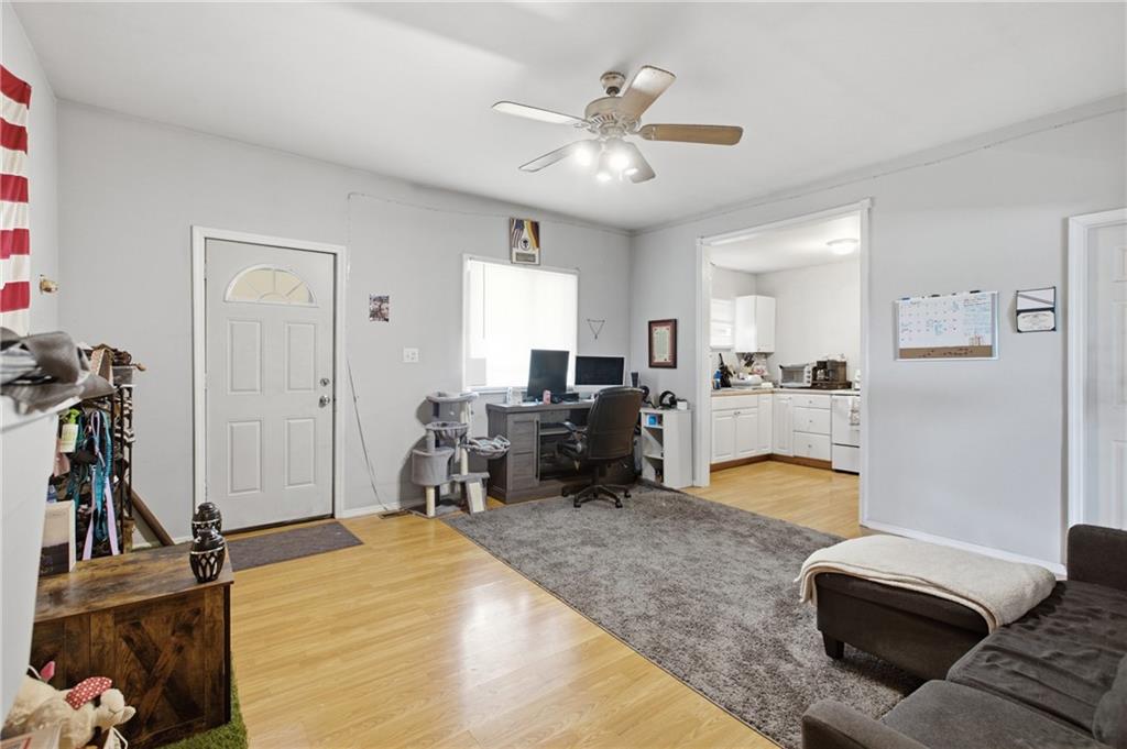 501-503 Pinney Street Rochester, PA 15074 - Photo 22 of 27 Unit 503. Tenant has since moved & furnishings are gone.
