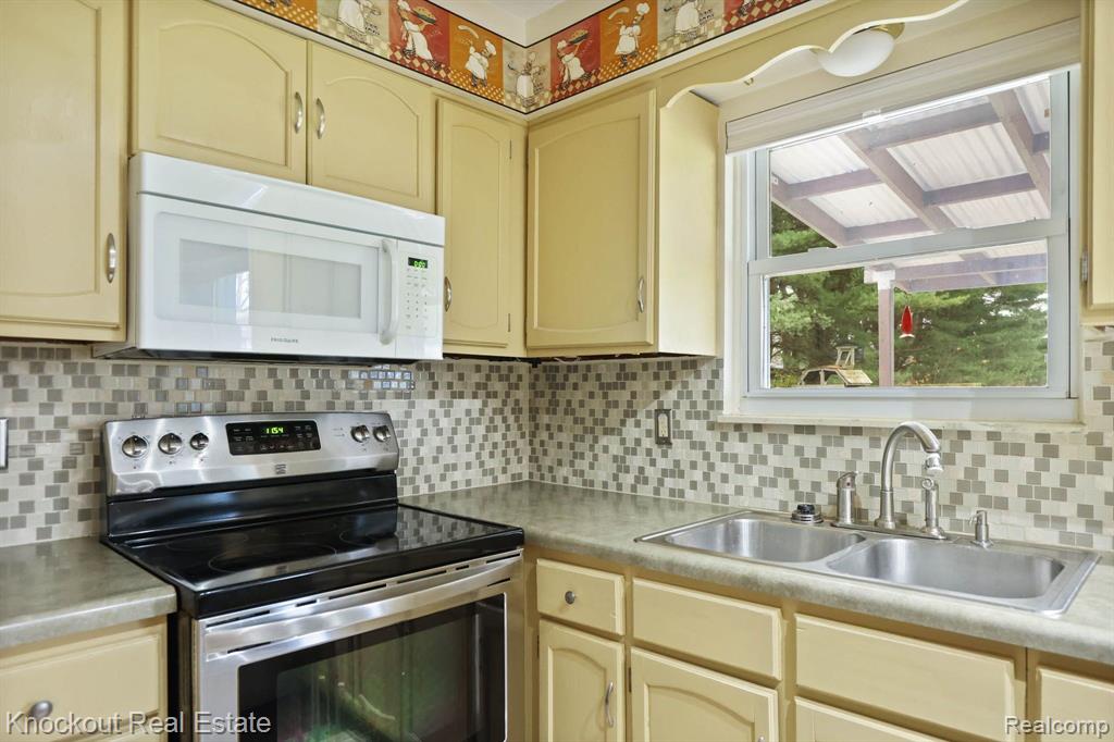 13098 Seymour Road Montrose, MI 48457 - Photo 17 of 40 Gallery Image 17