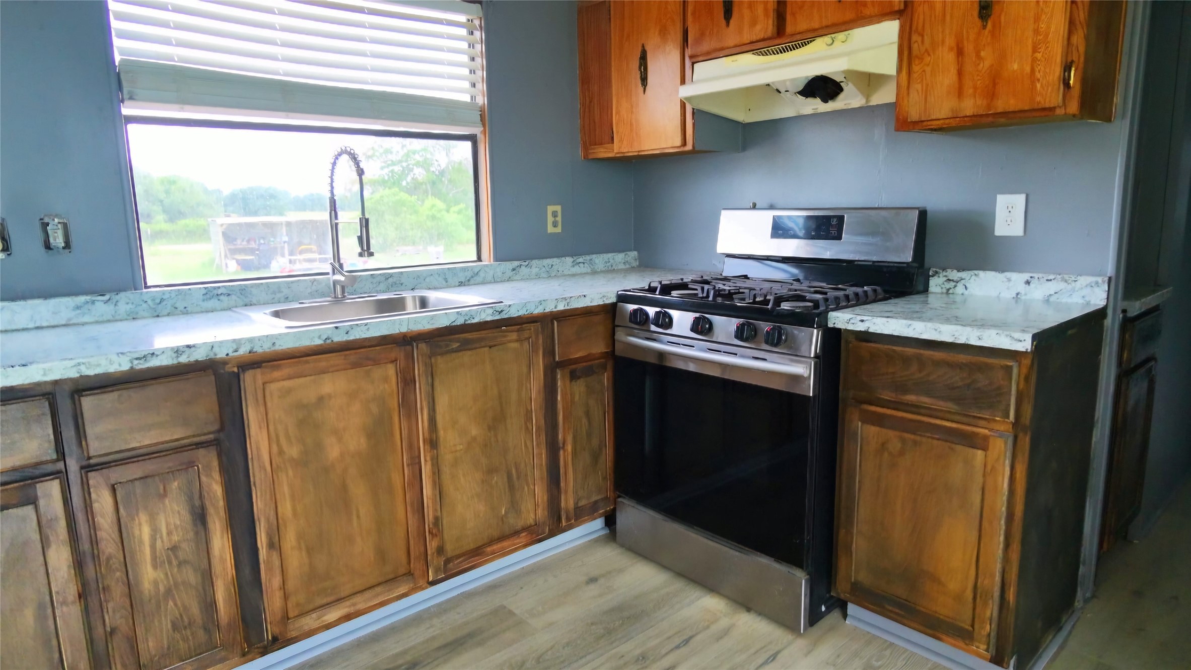 1087 Cr 141 Road Rock Island, TX 77470 - Photo 7 of 18