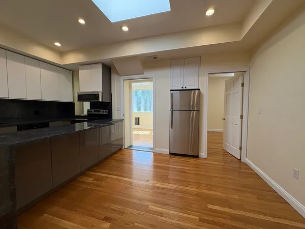 $4,300 | 1801 Beacon Street, Unit 8, Brookline, MA 02445