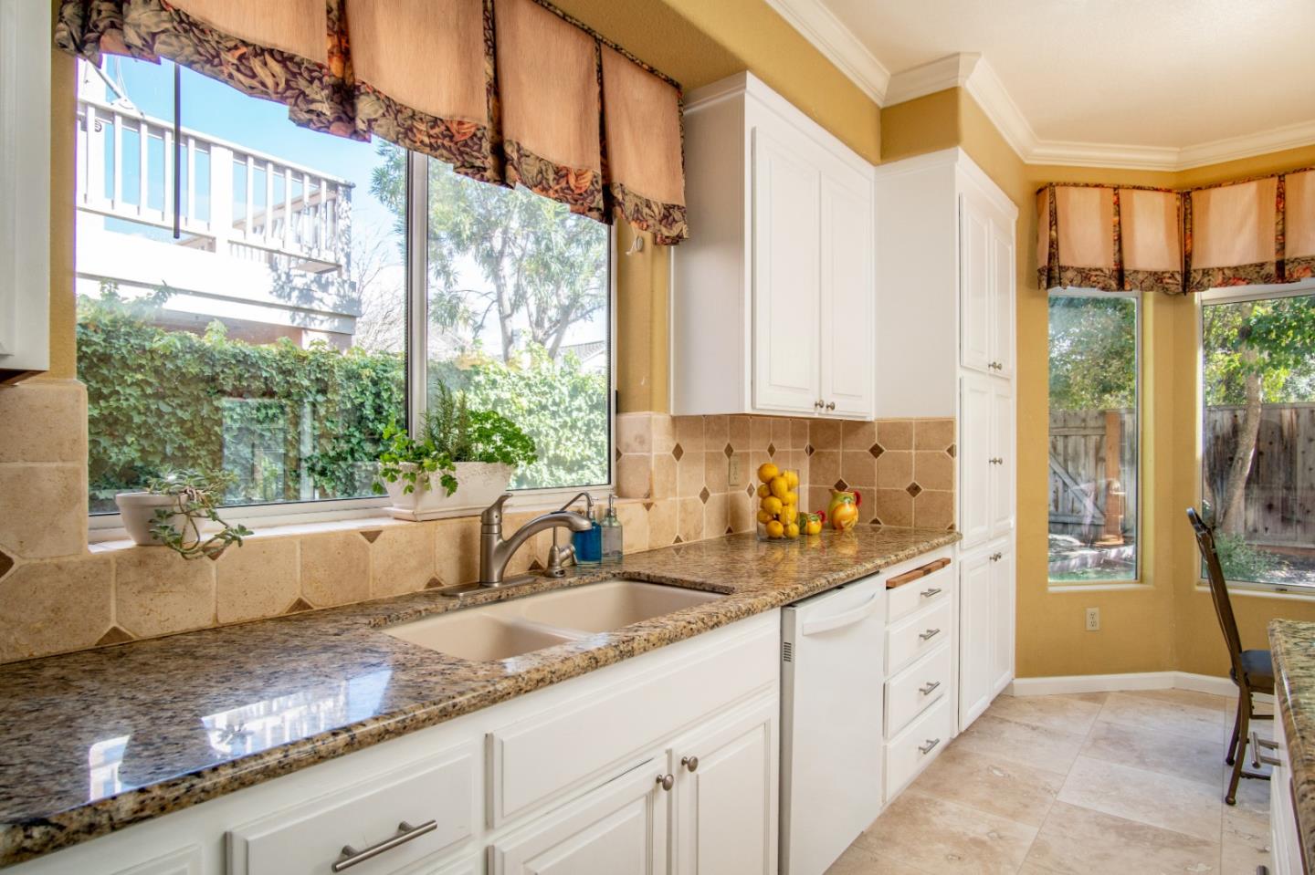 17684 River Run Road Salinas, CA 93908 - Photo 7 of 22 Gallery Image 7
