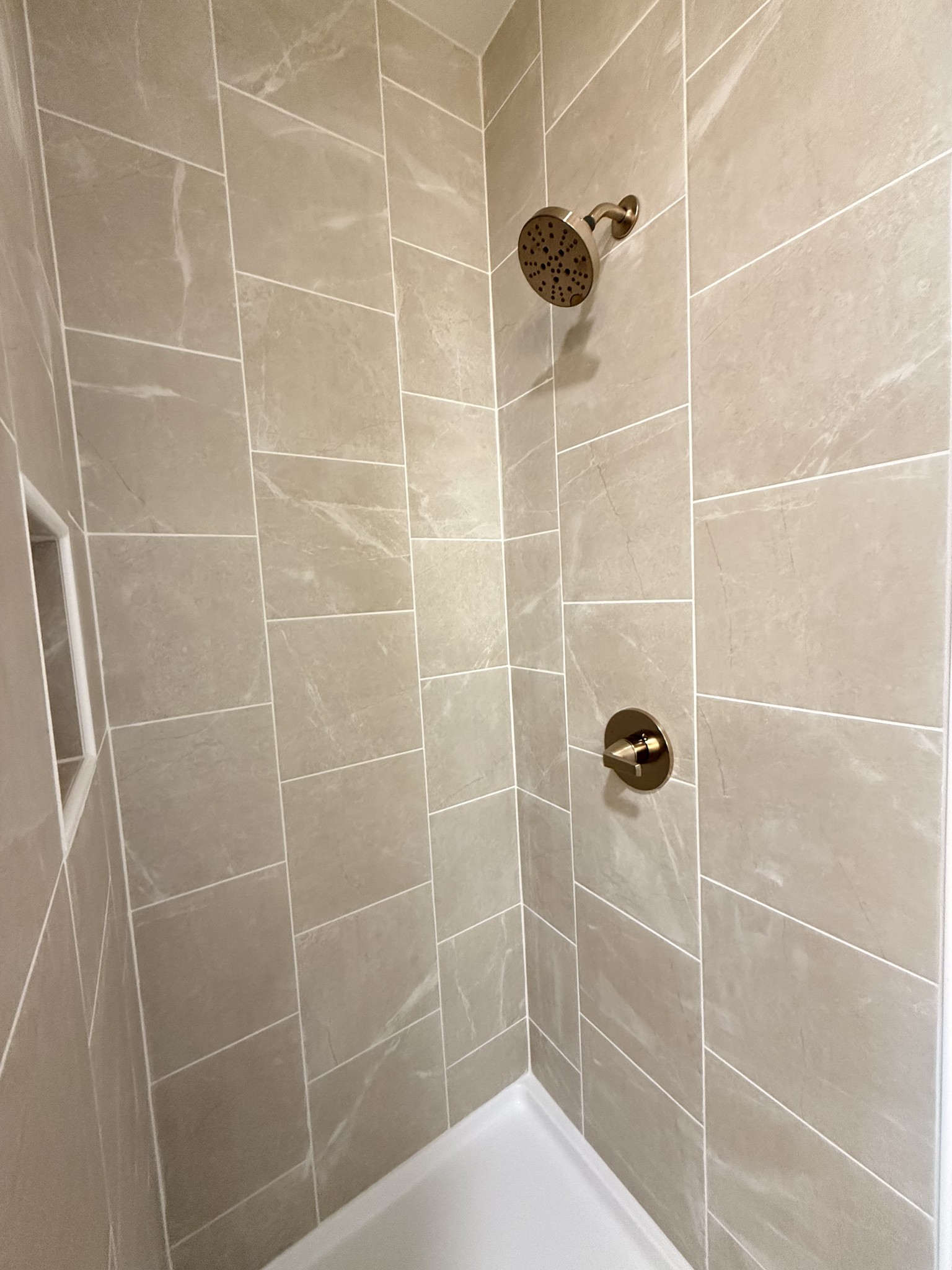 41 Sunny View Drive Carthage, TN 37030 - Photo 23 of 34 a bathroom with a shower