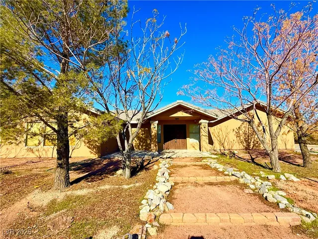 $2,100 | 1100 Dollar Street, Pahrump, NV 89048